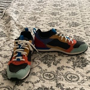 NWOT Merrell size 9.5